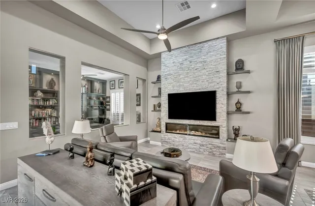 $4,695 | 10018 Regency Square Avenue, Las Vegas, NV 89148