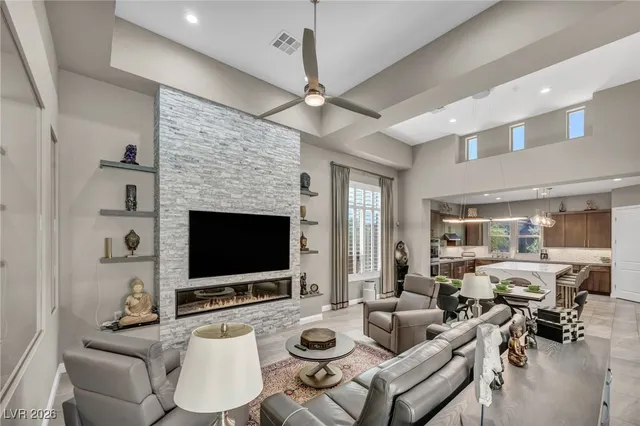 $4,695 | 10018 Regency Square Avenue, Las Vegas, NV 89148