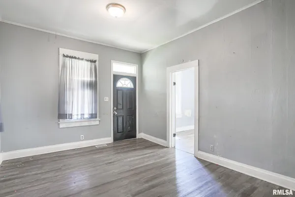 $49,900 | 929 West Brons Avenue, Peoria, IL 61604