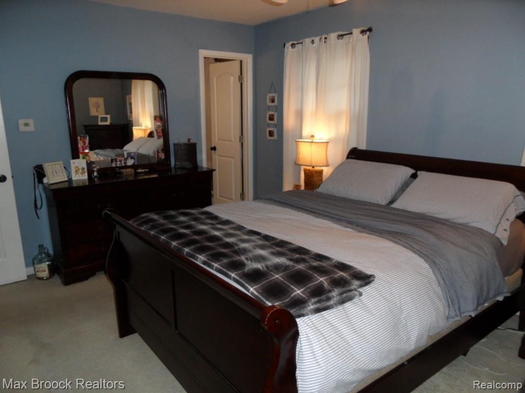 2831 Harrington Road Rochester Hills, MI 48307 - Photo 11 of 24