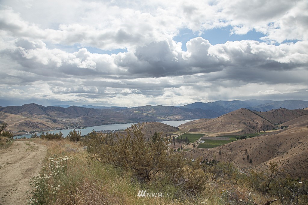 1726 Sunset Ridge Lane Chelan, WA 98816 - Photo 10 of 12 Gallery Image 10