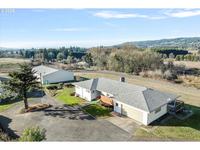 $1,100,000 | 31339 Northeast Corral Creek Road, Newberg, OR 97132
