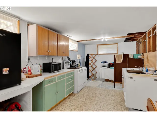 $998,000 | 31339 Northeast Corral Creek Road, Newberg, OR 97132