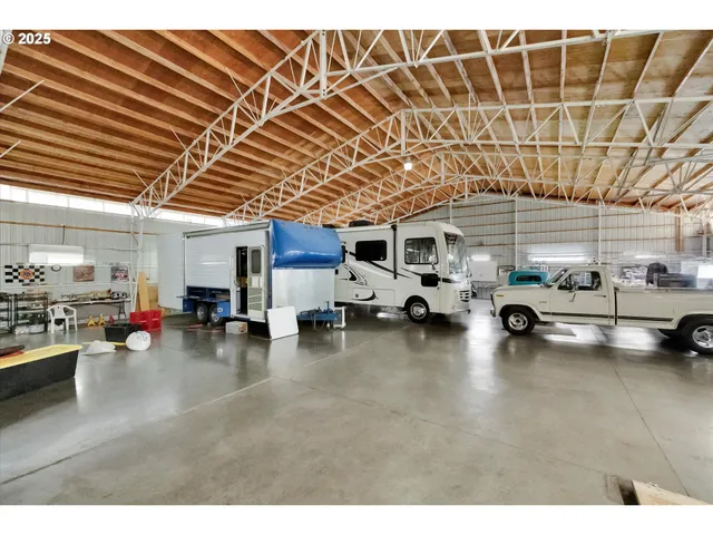 $998,000 | 31339 Northeast Corral Creek Road, Newberg, OR 97132