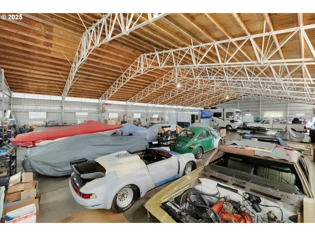 $998,000 | 31339 Northeast Corral Creek Road, Newberg, OR 97132