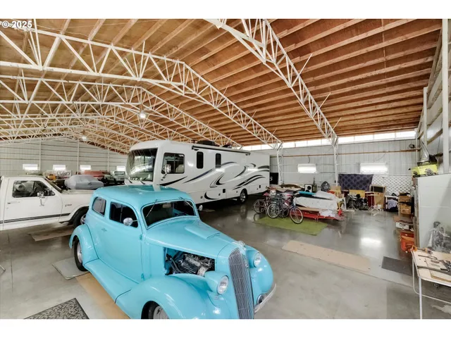 $998,000 | 31339 Northeast Corral Creek Road, Newberg, OR 97132