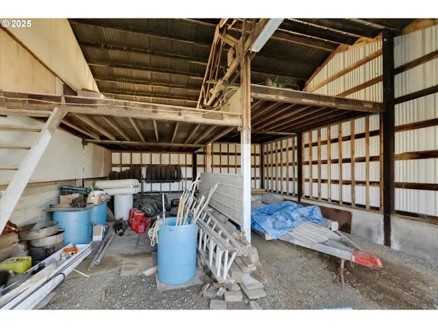 $998,000 | 31339 Northeast Corral Creek Road, Newberg, OR 97132