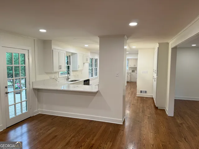 a close view of sink