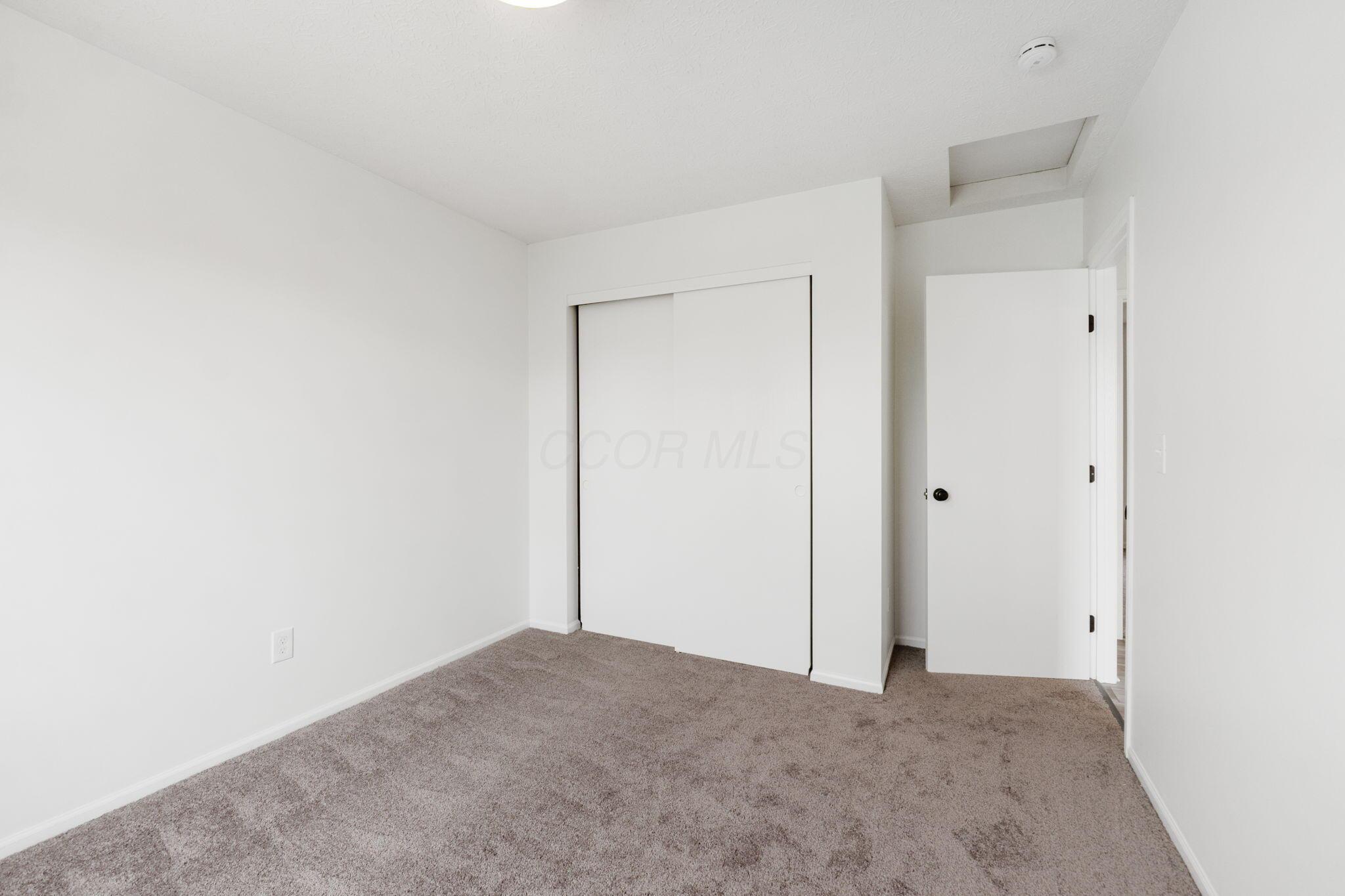 6055 Rover Lane Columbus, OH 43232 - Photo 19 of 27 19