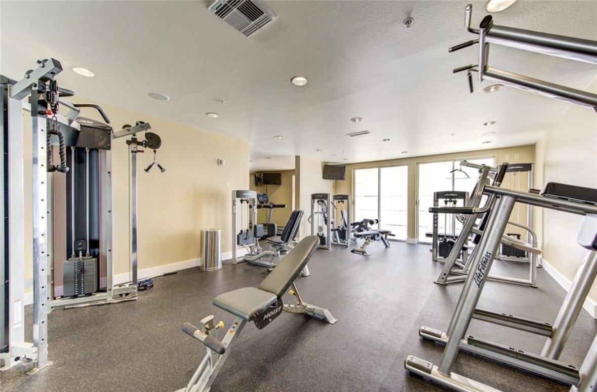 3505 Sage Road, Unit 1606 Houston, TX 77056 - Photo 17 of 26