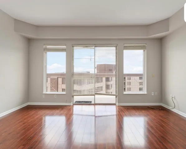 $319,900 | 3505 Sage Road, Unit 1606, Houston, TX 77056