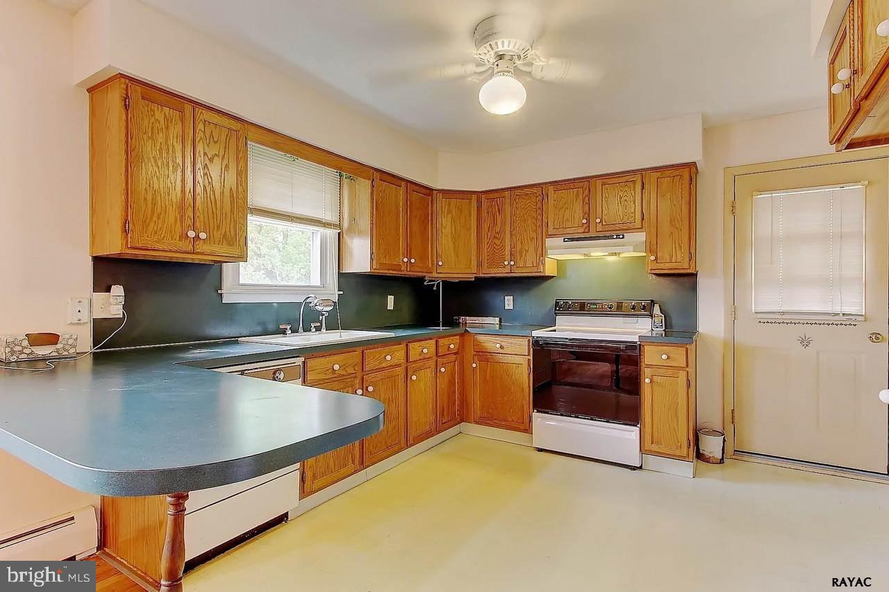 3439 Messersmith Road York, PA 17408 - Photo 8 of 25 Gallery Image 8