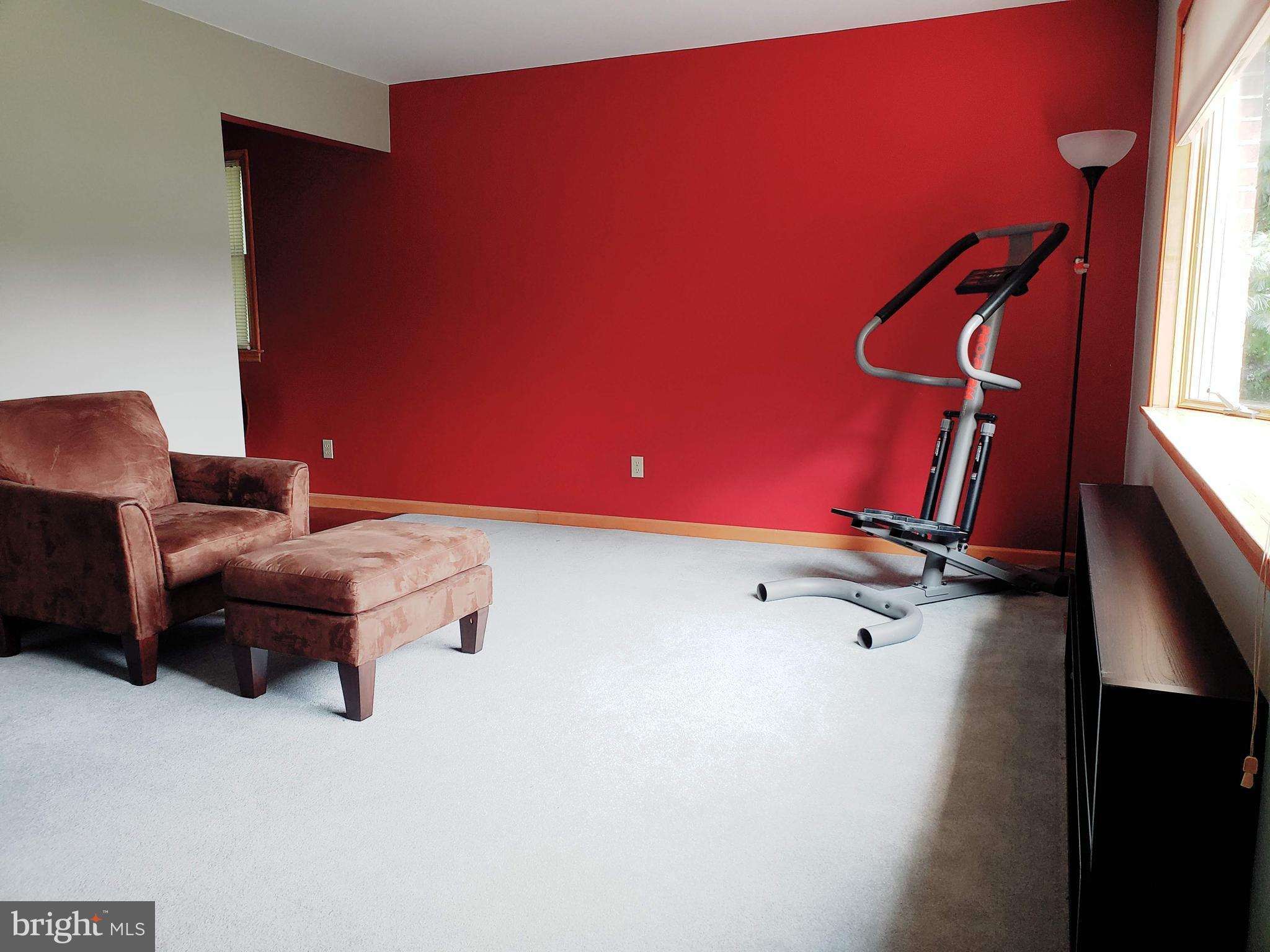 25 Blake Road Elkton, MD 21921 - Photo 6 of 19 Living Room