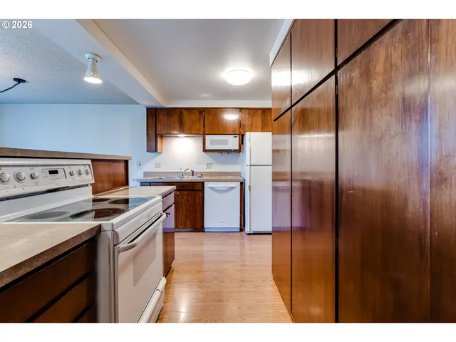 $575,000 | 2610-2620 Elinor Street, Eugene, OR 97403