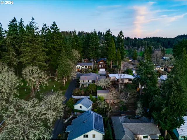 $575,000 | 2610-2620 Elinor Street, Eugene, OR 97403