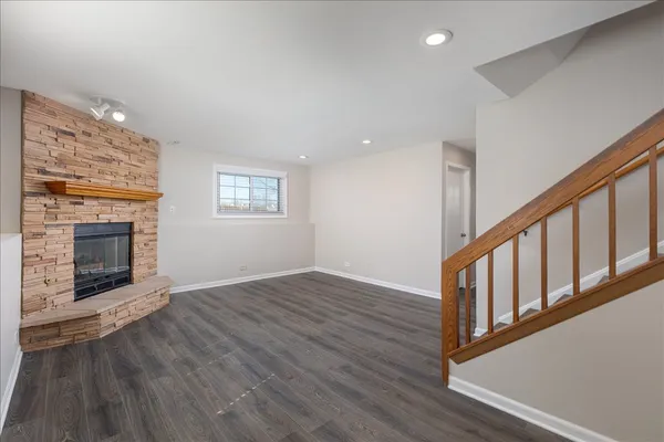 $549,999 | 2725 Springdale Circle, Naperville, IL 60564