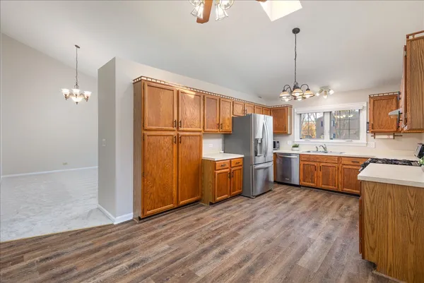 $549,999 | 2725 Springdale Circle, Naperville, IL 60564