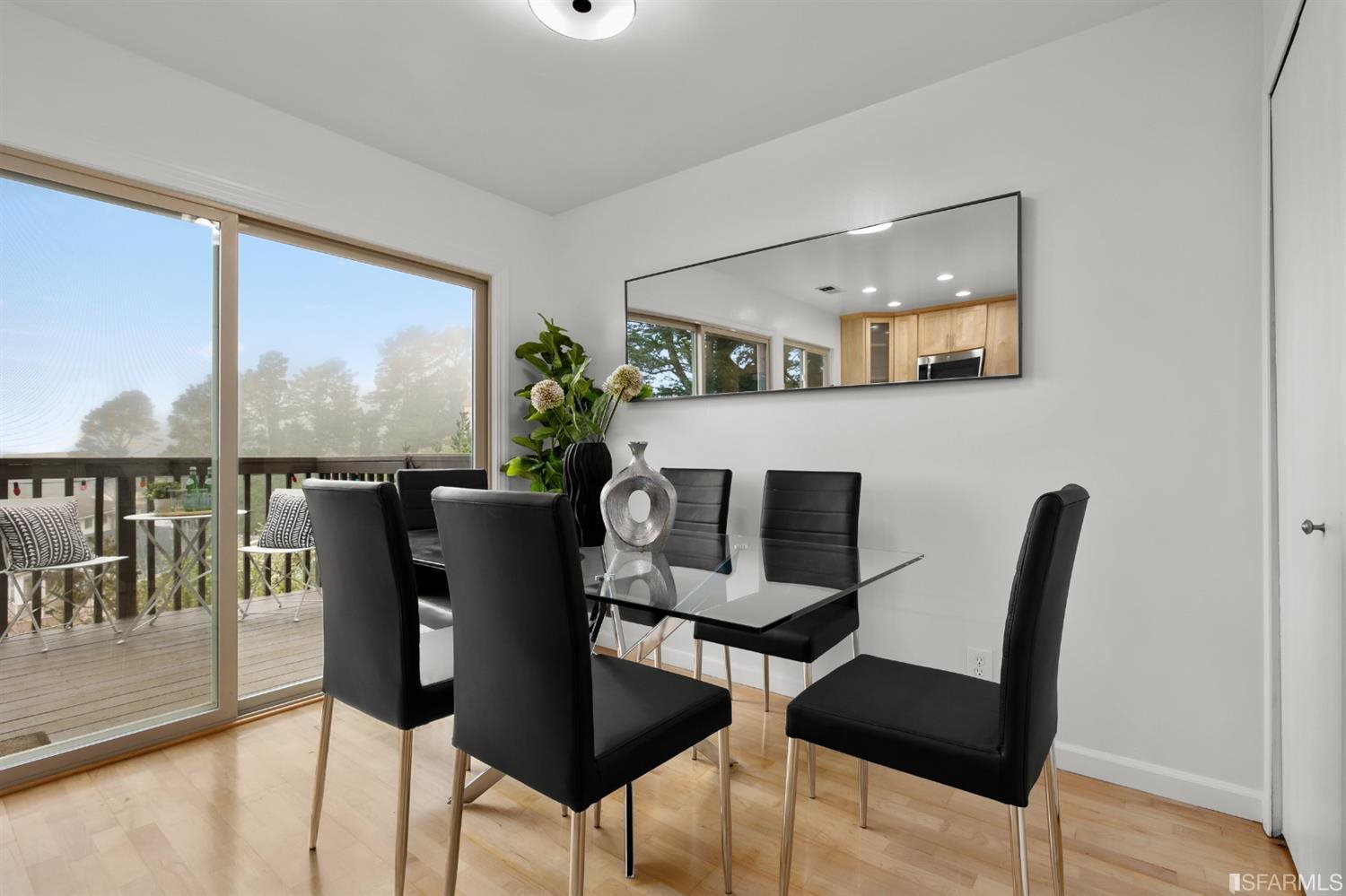 621 Hickey Boulevard, Unit C Pacifica, CA 94044 - Photo 11 of 25