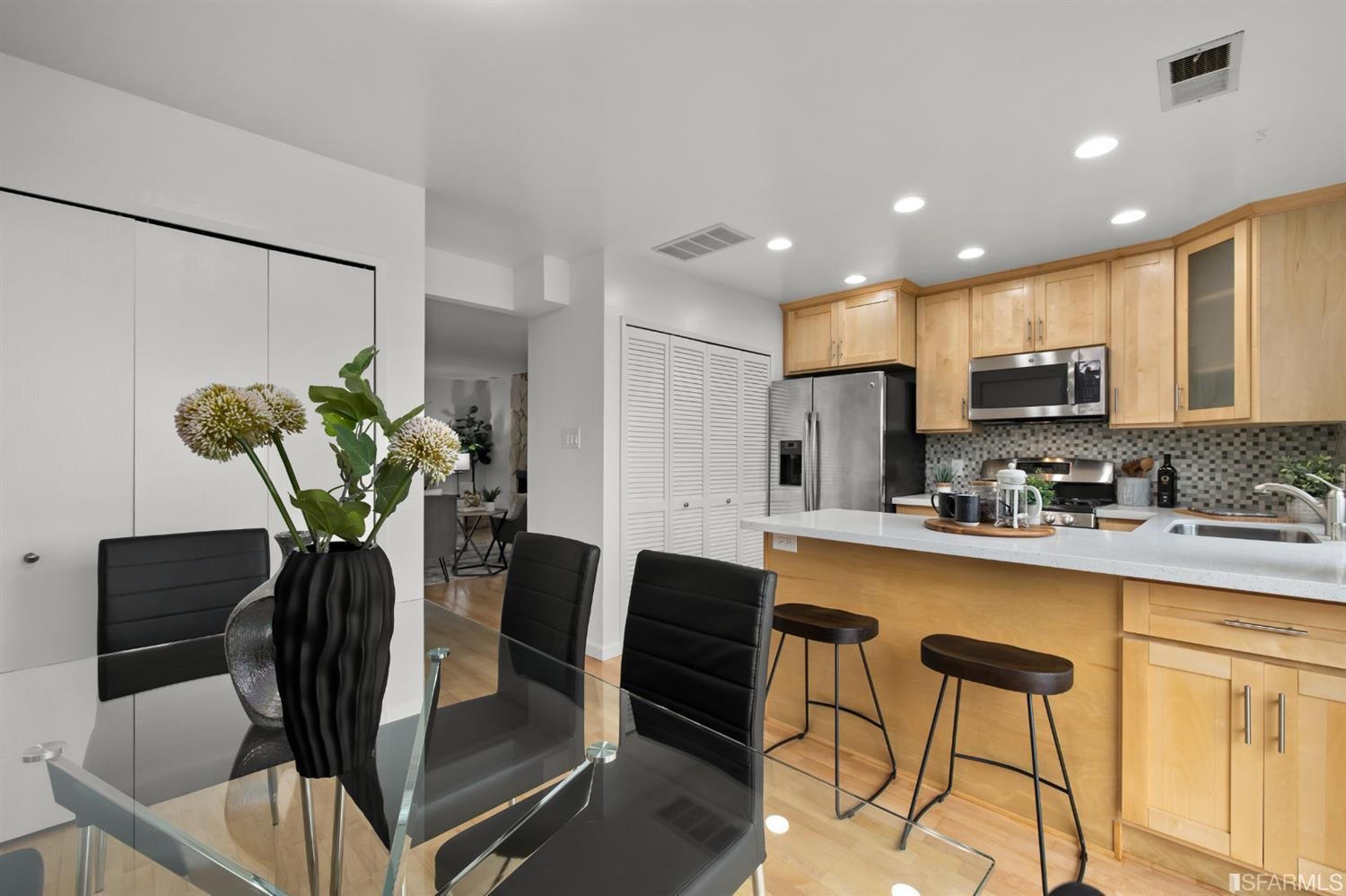 621 Hickey Boulevard, Unit C Pacifica, CA 94044 - Photo 12 of 25