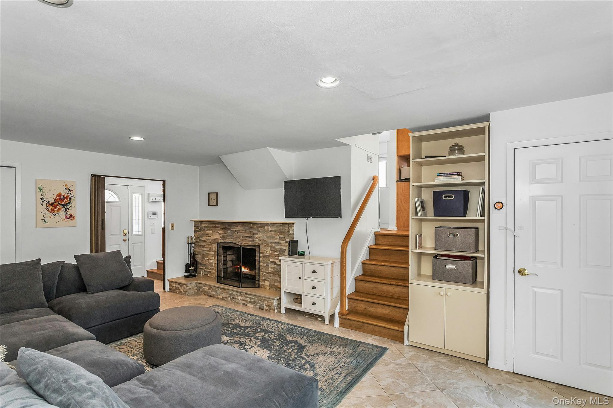 2066 Holland Way Merrick, NY 11566 - Photo 21 of 25