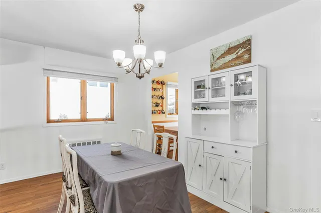 $899,000 | 2066 Holland Way, Merrick, NY 11566