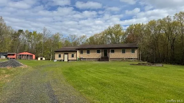 $650,000 | 187 Echo Road, Pine Bush, NY 12566