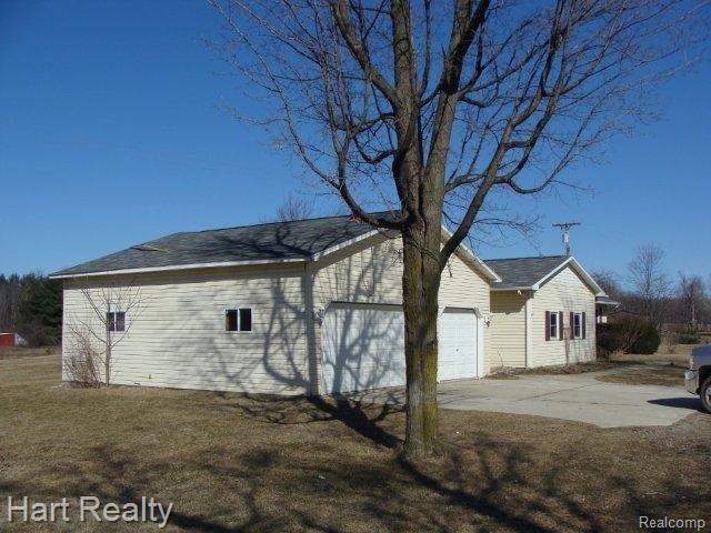 5455 Klam Road Columbiaville, MI 48421 - Photo 11 of 22 015.jpg