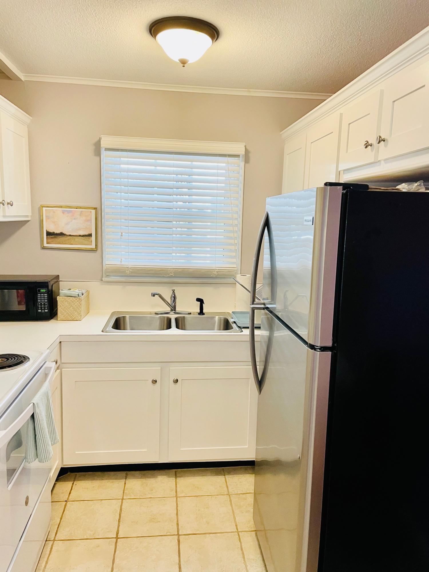 650 Cornell Street, Unit D53 Charleston, SC 29407 - Photo 7 of 21 kitcken