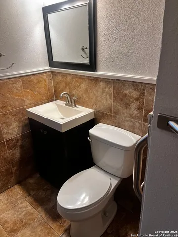 $1,500 | 266 Kate Schenck Avenue, San Antonio, TX 78223