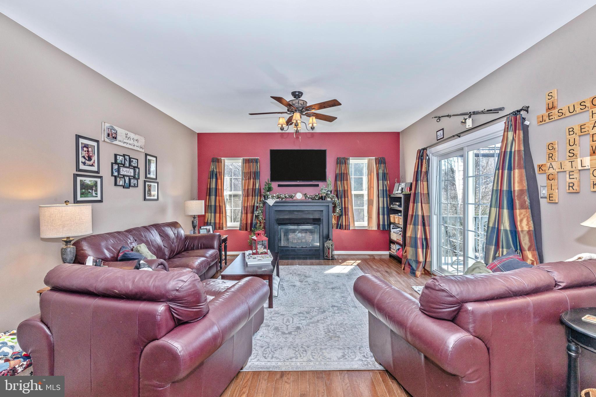 19 Rockingham Drive Keedysville, MD 21756 - Photo 20 of 54 Family room with propane fireplace