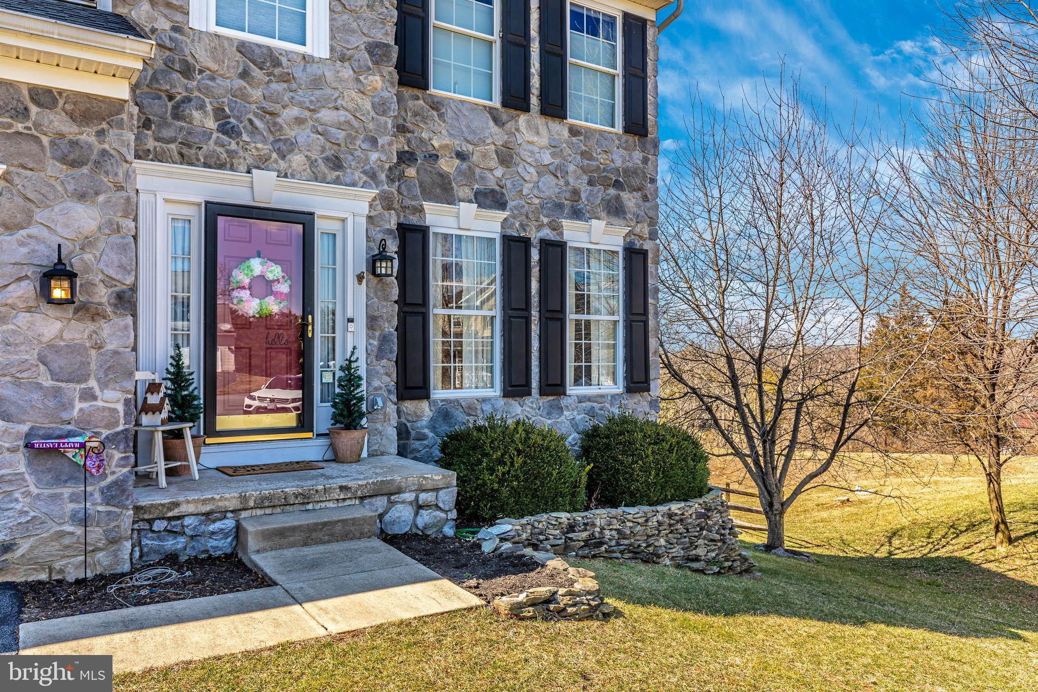 Great stone accents.