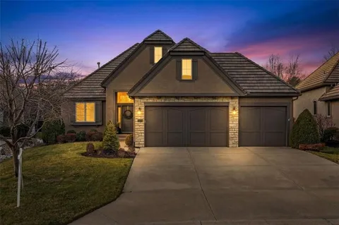 $980,000 | 15204 Fontana Street, Leawood, KS 66224