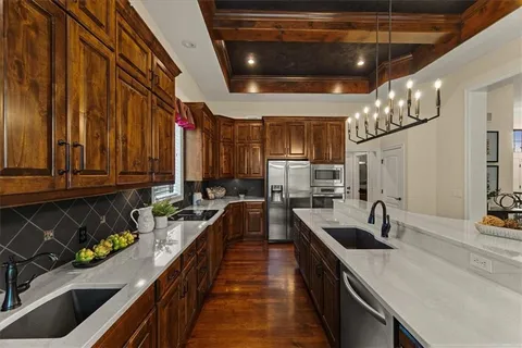 $980,000 | 15204 Fontana Street, Leawood, KS 66224