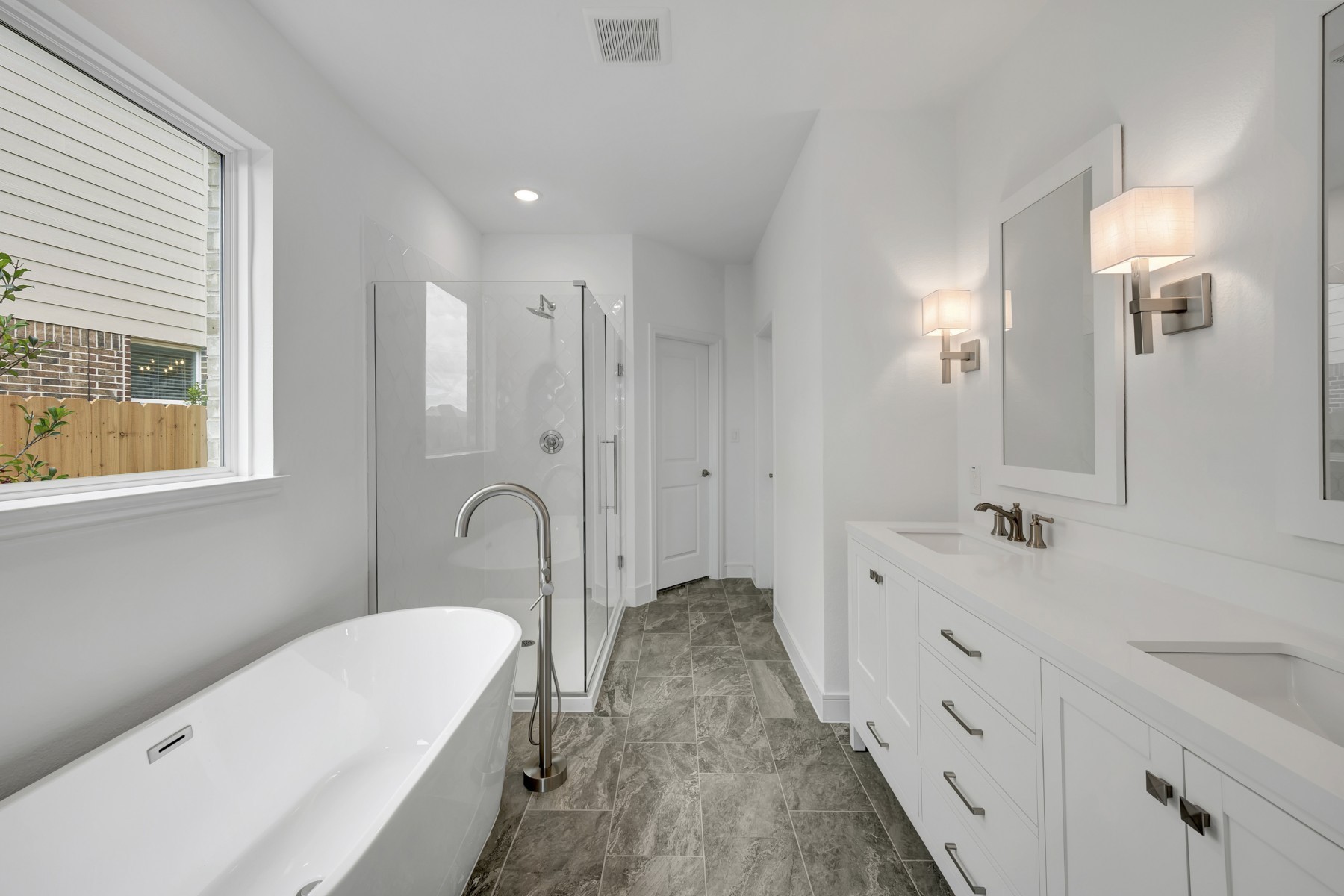 5806 Chamberlain Crossing Rosenberg, TX 77471 - Photo 11 of 32 Spa-like primary bath (*Photo not of actual home and used for illustration purposes only.)
