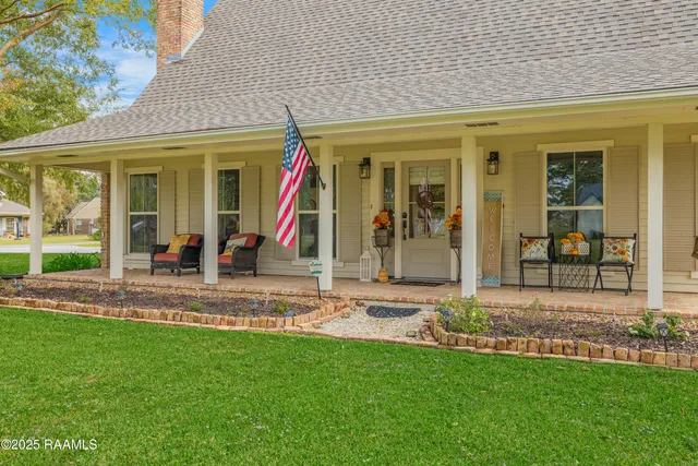 $350,000 | 708 Kyle Landry Road, New Iberia, LA 70563