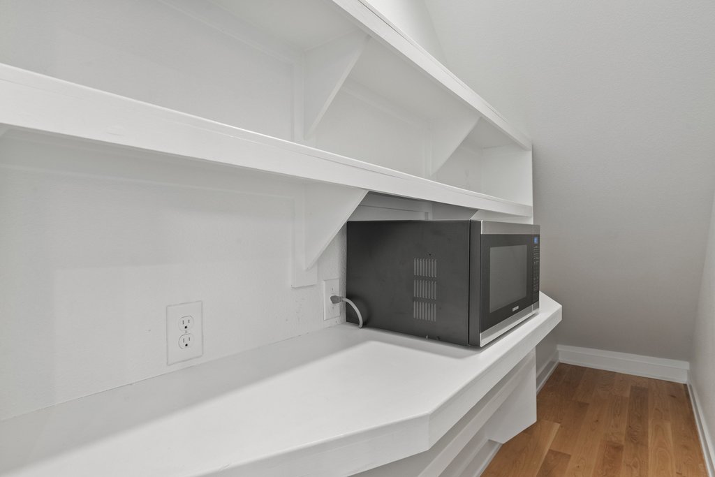 928 East 53rd 1/2 Street, Unit 1 Austin, TX 78751 - Photo 20 of 40 Detailed view of wood finished floors and baseboards