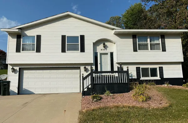 $325,000 | 4403 7th Street Northwest, Rochester, MN 55901