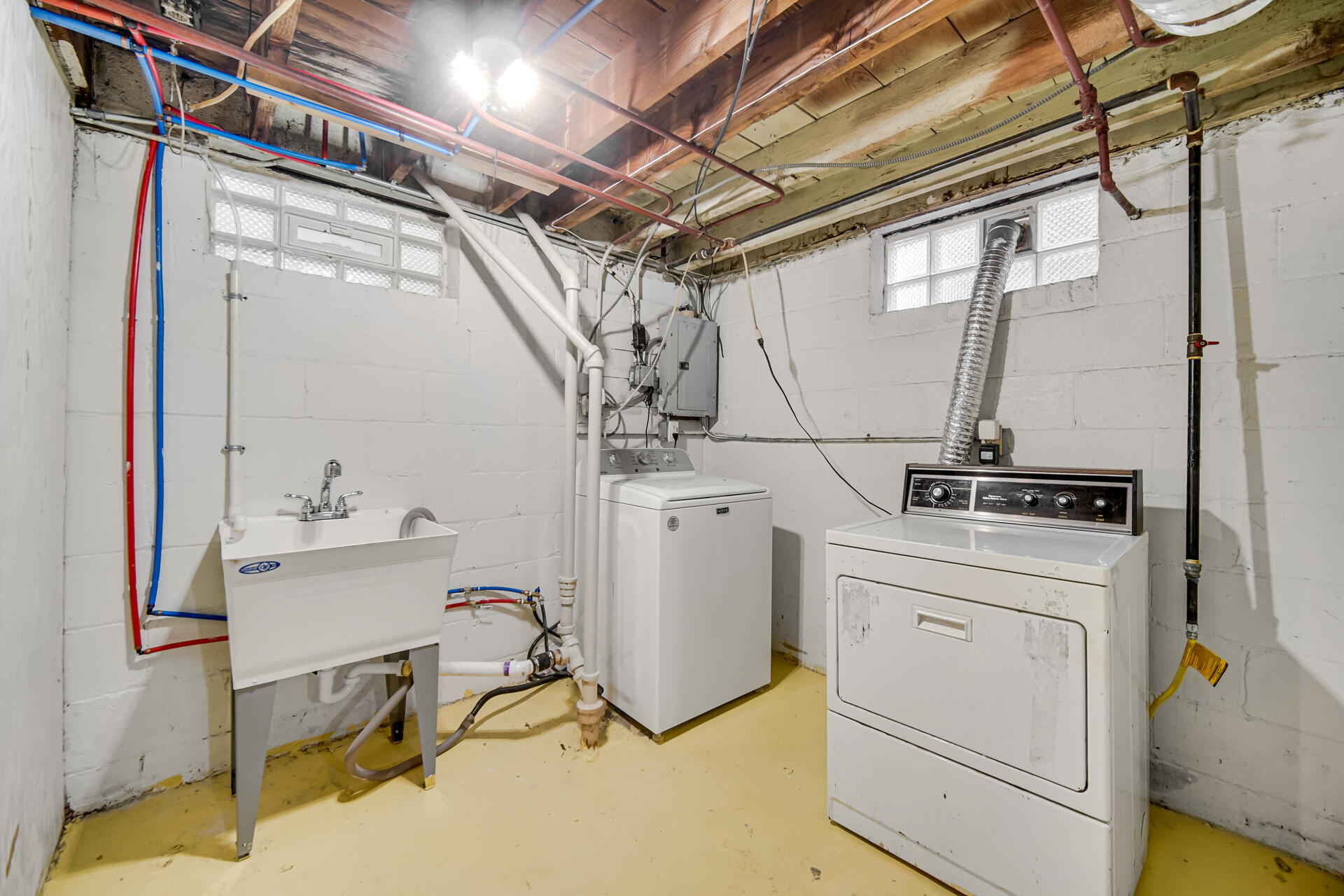 3752 Tyler Street Gary, IN 46408 - Photo 16 of 18 1920x1280