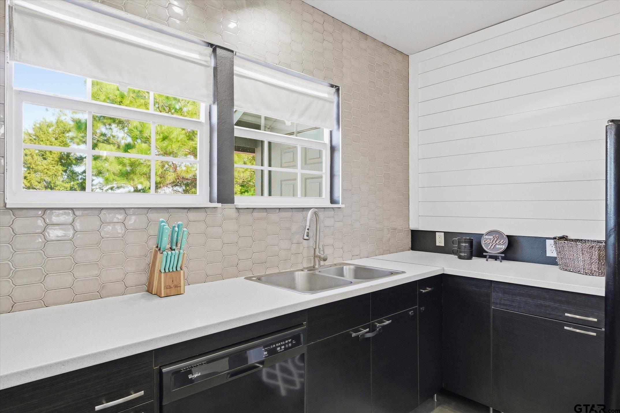 7332 Farm To Market 59 Athens, TX 75751 - Photo 15 of 35