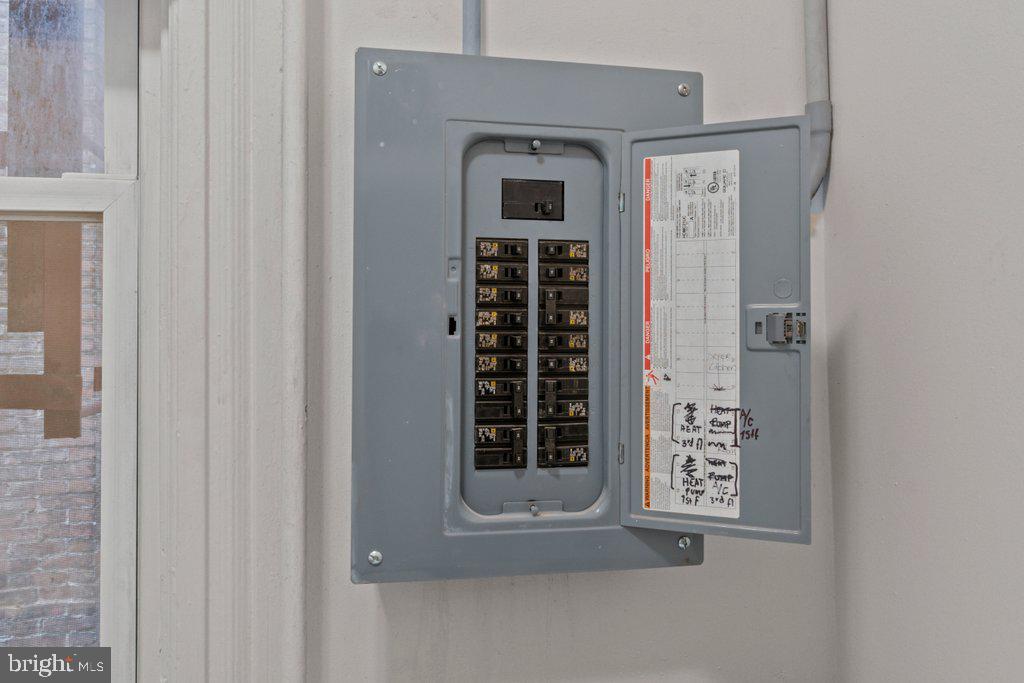 217 East Preston Street Baltimore, MD 21202 - Photo 58 of 60 a view of a hallway with wooden door