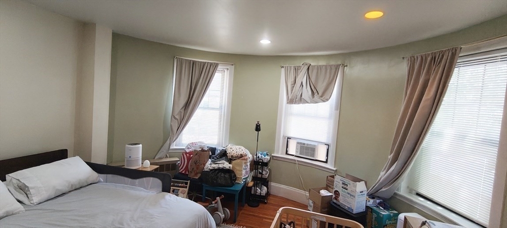 4 Fuller Street, Unit 2 Brookline, MA 02446 - Photo 7 of 12
