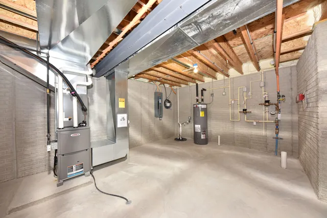 $649,999 | 439 Standing Stone Drive, Unit 1636, Waukesha, WI 53189