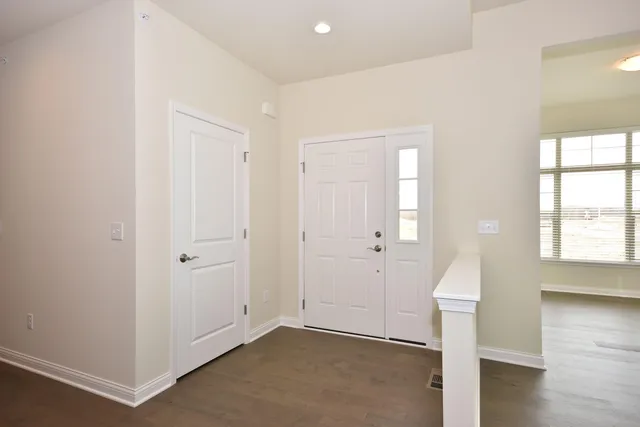 $649,999 | 439 Standing Stone Drive, Unit 1636, Waukesha, WI 53189