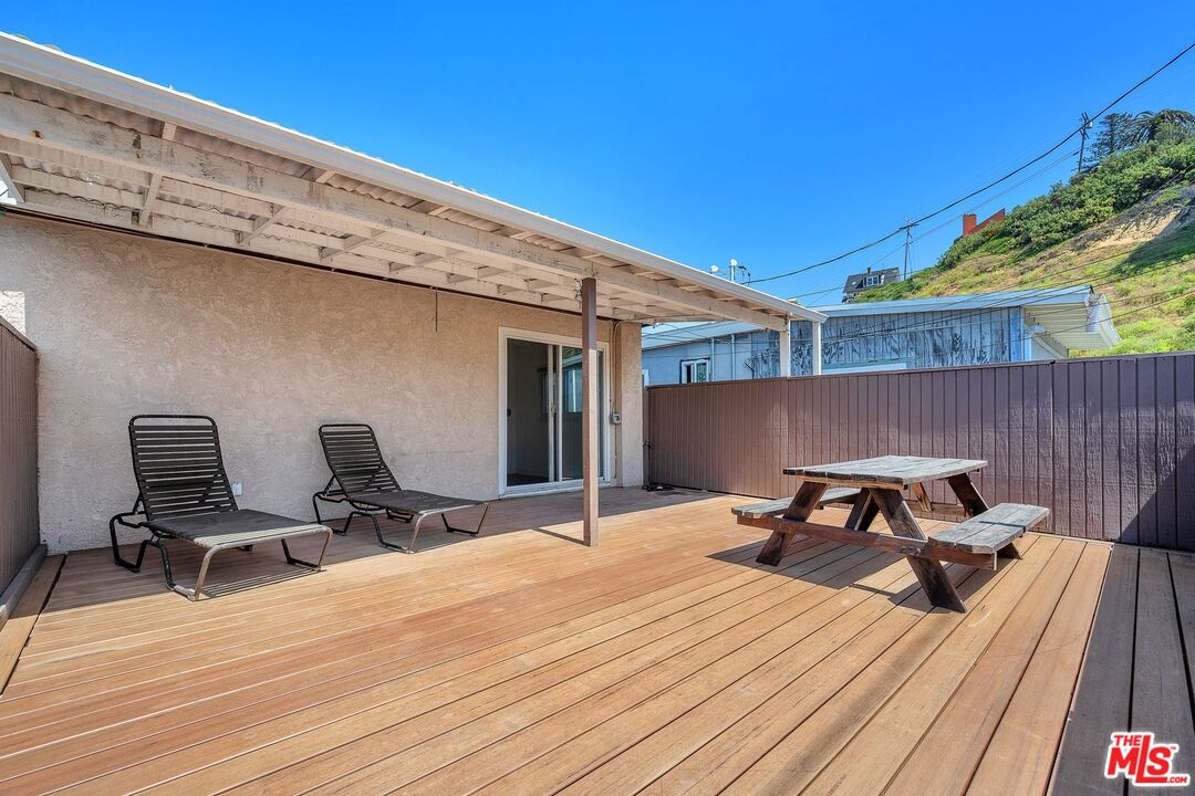 130 Montreal Street Playa del Rey, CA 90293 - Photo 19 of 25