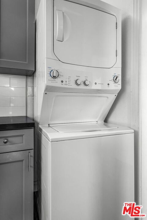 130 Montreal Street Playa del Rey, CA 90293 - Photo 10 of 25