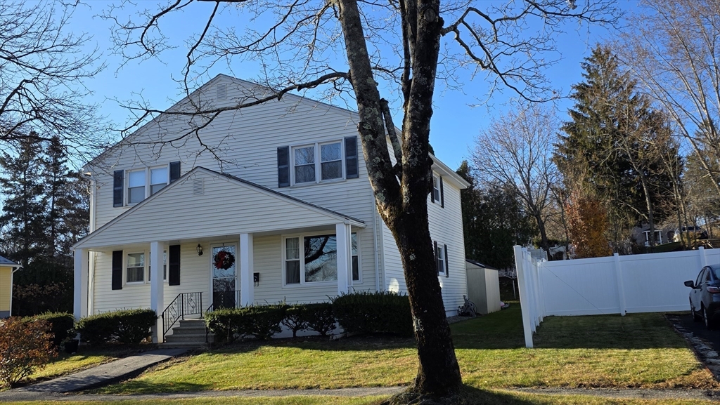 55 Wedgewood Road, Unit 2 Worcester, MA 01602 - Photo 3 of 26