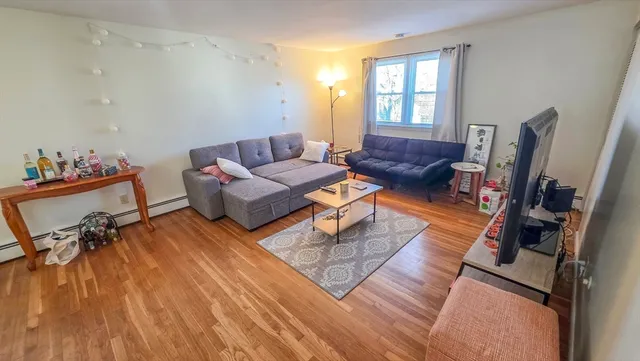 $1,800 | 55 Wedgewood Road, Unit 2, Worcester, MA 01602