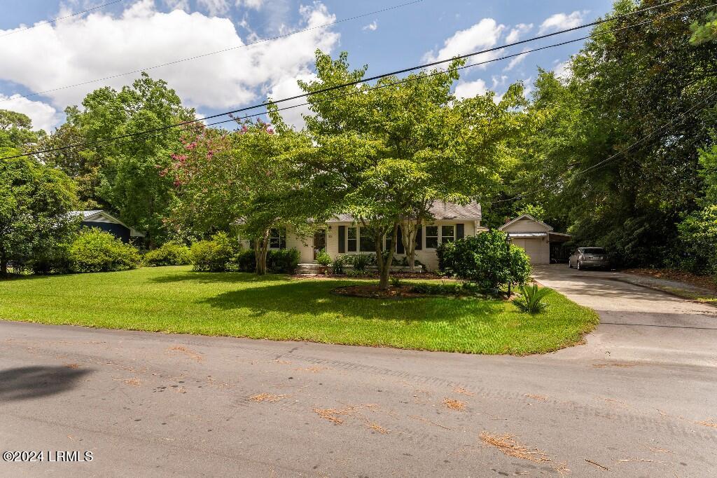 106 North Hermitage Road Beaufort, SC 29902 - Photo 2 of 25 01