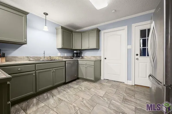$219,000 | 14162 Forest Glen Lane, Walker, LA 70785