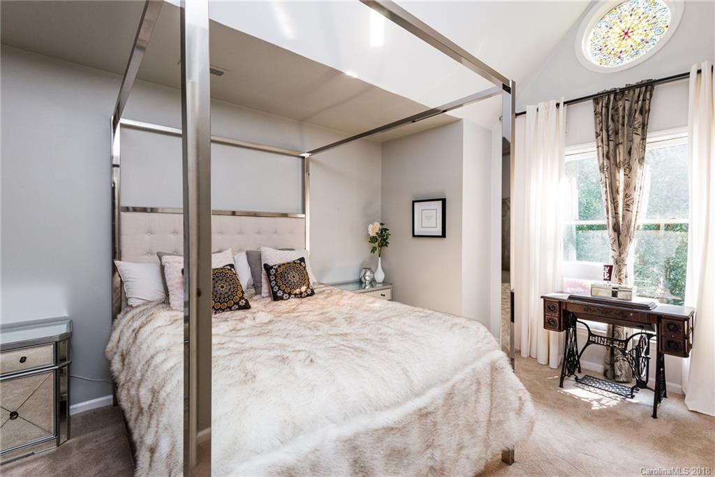 232 Queens Road, Unit 48 Charlotte, NC 28204 - Photo 16 of 31 Gallery Image 16